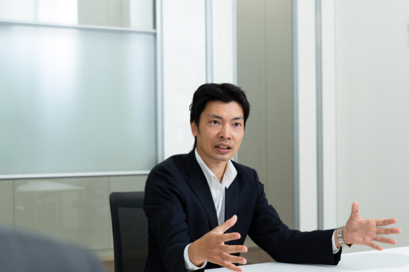 森林調査DX サービスについて語る鈴木さん